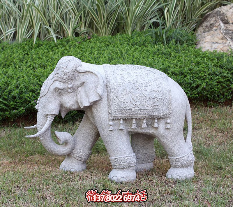 漫步公園，體驗(yàn)石雕大象雕塑之旅