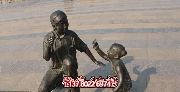 母女銅雕一次游覽公園、參與游戲、體驗雕塑的絕佳體驗