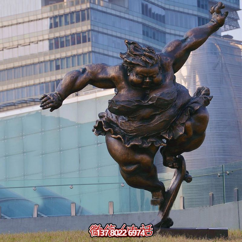 玻璃鋼雕塑滑板車，為城市公園和廣場帶來活力