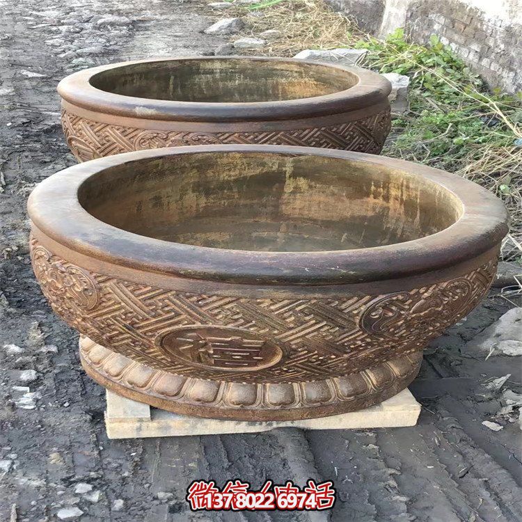 古典庭院魚缸，享受傳統(tǒng)文化的視覺盛宴