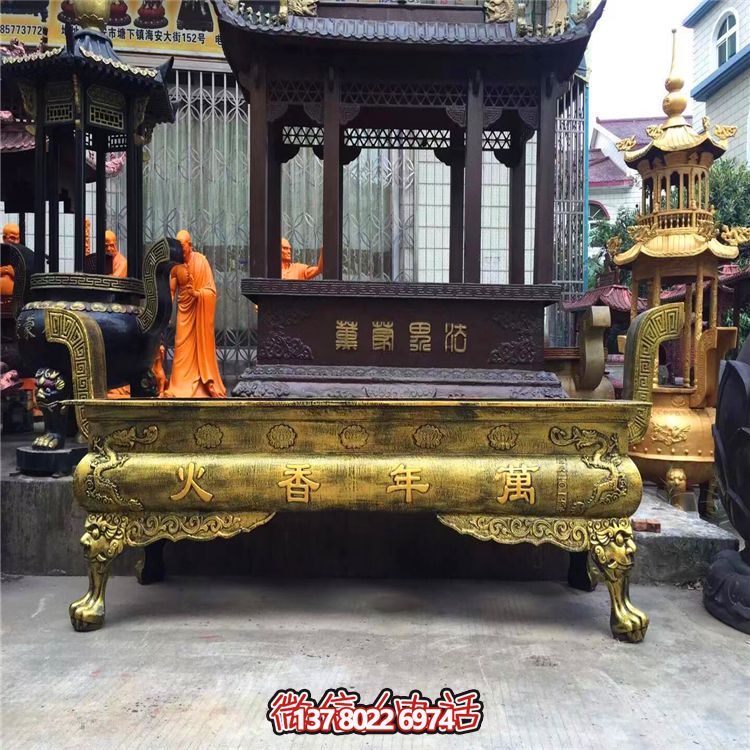大型純銅鎏金香爐雕塑，為景觀寺廟增添靈性美感