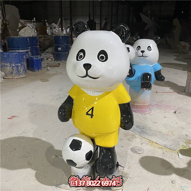 足球旅游景區(qū)，讓你玩轉(zhuǎn)卡通公仔和雕塑