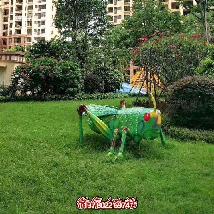 玻璃鋼蝗蟲仿真雕塑，更貼近自然