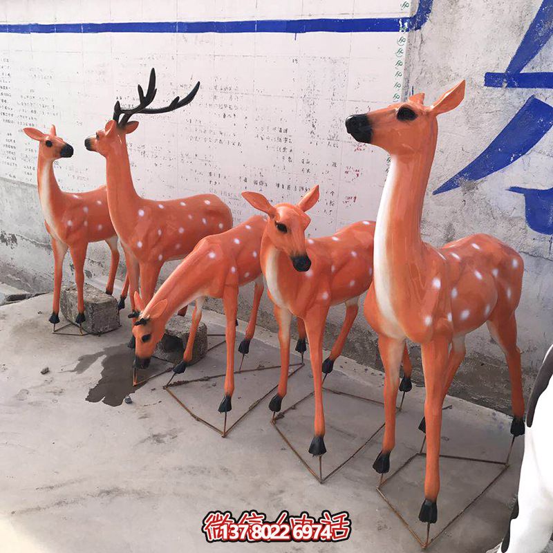 彩繪玻璃鋼雕塑鹿,靜謐優(yōu)雅完美綻放 彩繪玻璃鋼雕塑鹿,靜謐優(yōu)雅完美綻放