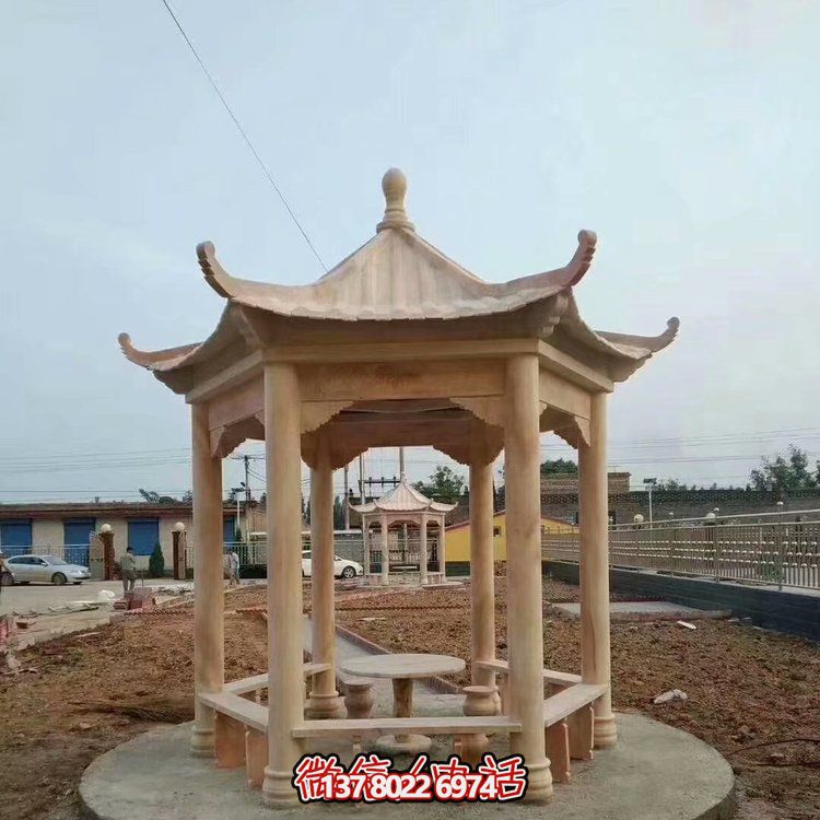 中式天然石材涼亭，晚霞紅休息下棋