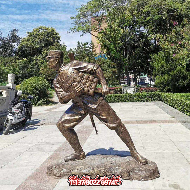 沖鋒，仿銅戰(zhàn)士雕塑——玻璃鋼的藝術(shù)之作