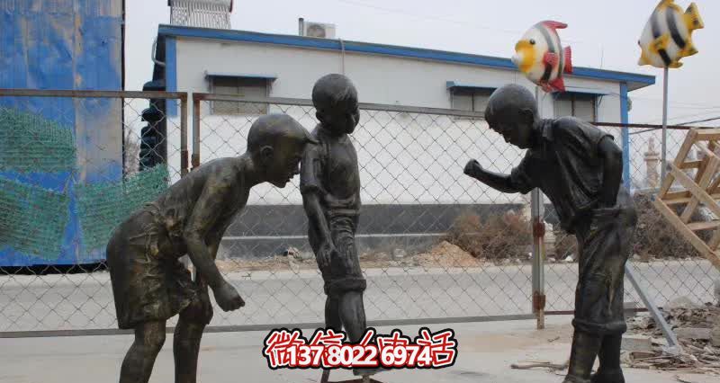 玻璃鋼仿銅雕塑陀螺，為兒童街邊提供歡樂玩耍