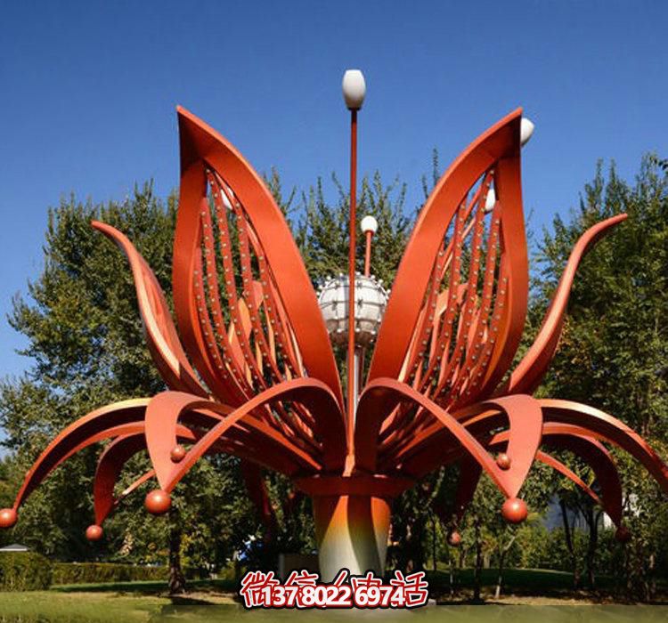 不銹鋼雕塑——綻放紅色花朵，為公園增添美麗