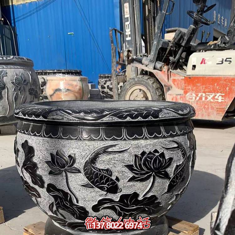 精美荷花浮雕缸，融合經(jīng)典元素，打造清新安靜空間
