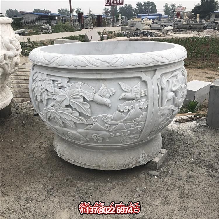 精美大型浮雕蓮花養(yǎng)魚石缸，讓你的庭院更加美麗