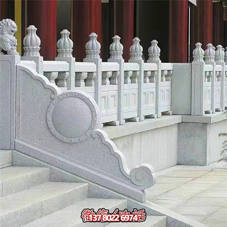 精美石雕欄桿欄板，點(diǎn)綴景區(qū)景點(diǎn)，增添園林雕塑之美