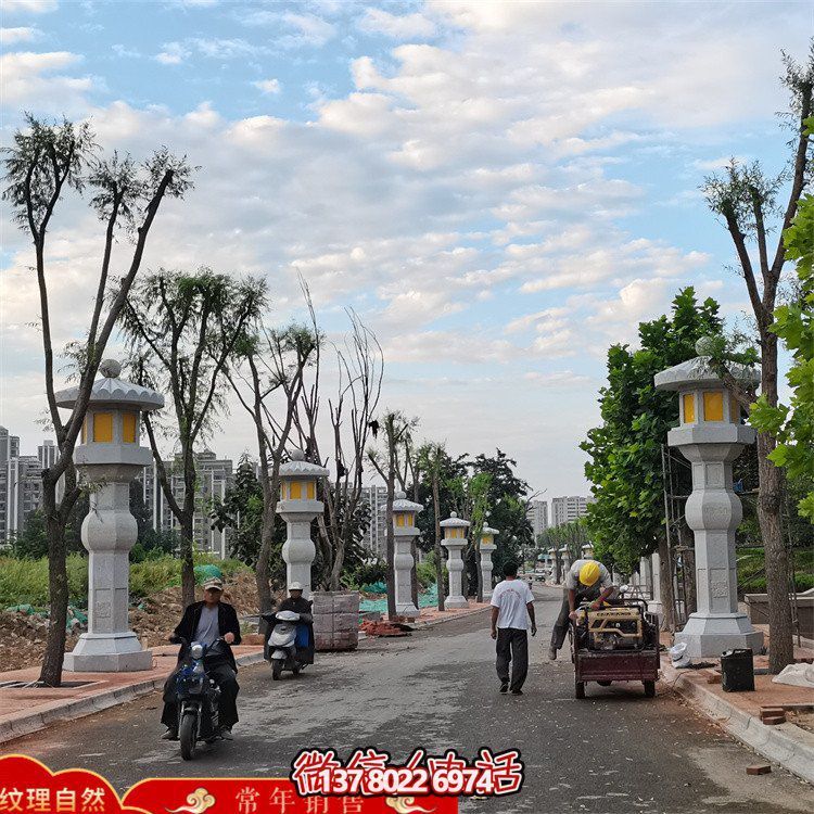 精美絕倫的大型石雕燈籠，專為園林路燈定制