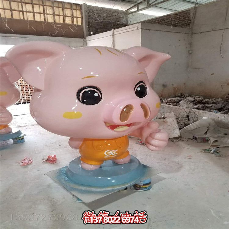 玻璃鋼豬雕塑，為您的店鋪、戶外公園增添熱鬧氣氛