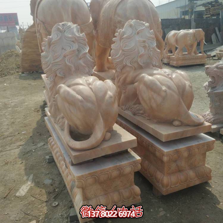 大型西方獅子雕塑，為酒店企業(yè)添彩
